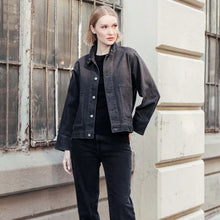 Load image into Gallery viewer, Denim Stretch - Button Closure Pocket Jacket