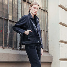 Load image into Gallery viewer, Denim Stretch - Button Closure Pocket Jacket