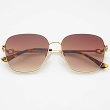 Load image into Gallery viewer, Lea Womens Round Sunglasses